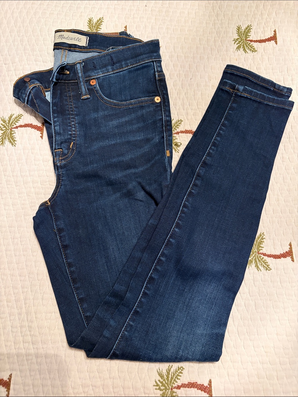 Madewell Skinny Jeans in Deep Indigo